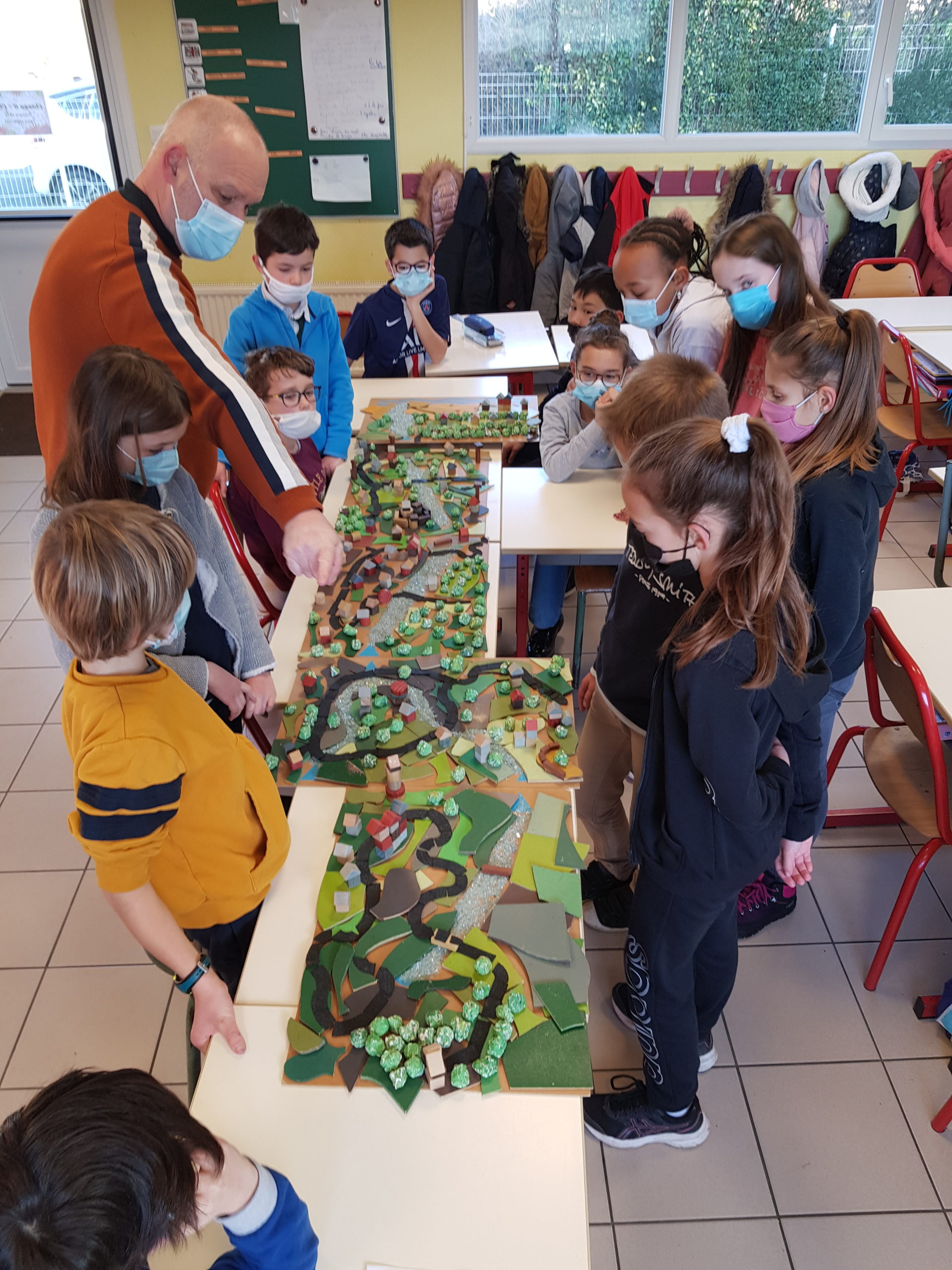 CLASSES 5 et 6 – Sensibilisation à la vie d’une rivière – Ecole Sacré ...